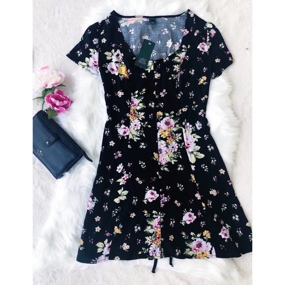 NWT Black Floral Button Down Dress w/ Lace-Up Back - Picture 2 of 8